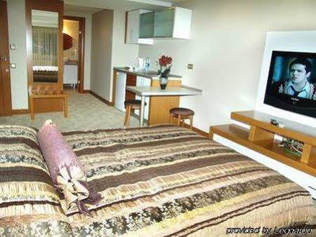 Hotel Bc Burhan Cacan & & Cafe 3*