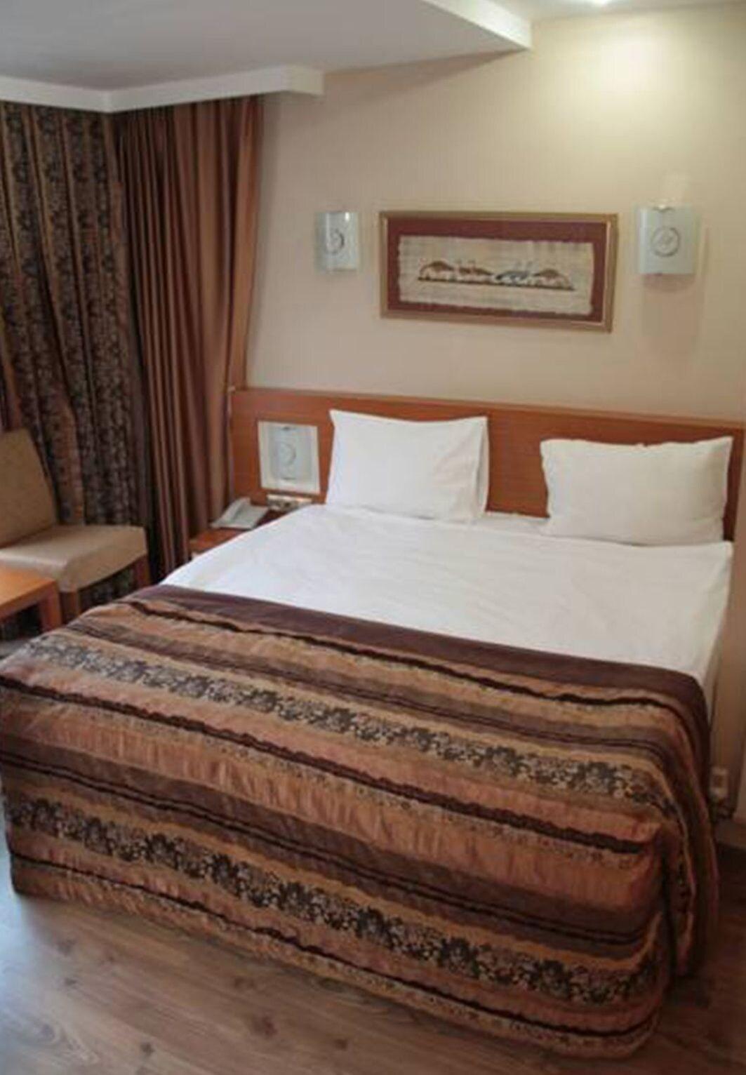 Hotel Bc Burhan Cacan & & Cafe