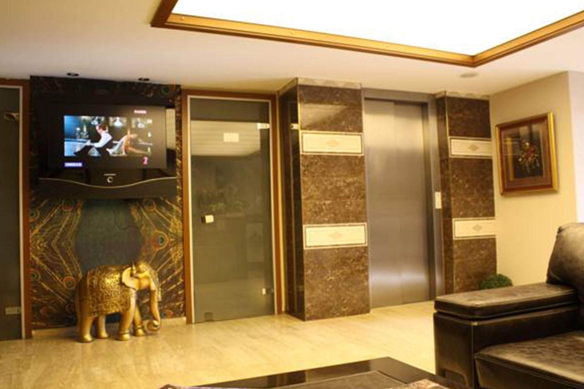 Bc Burhan Cacan & & Cafe Provincia di Istanbul