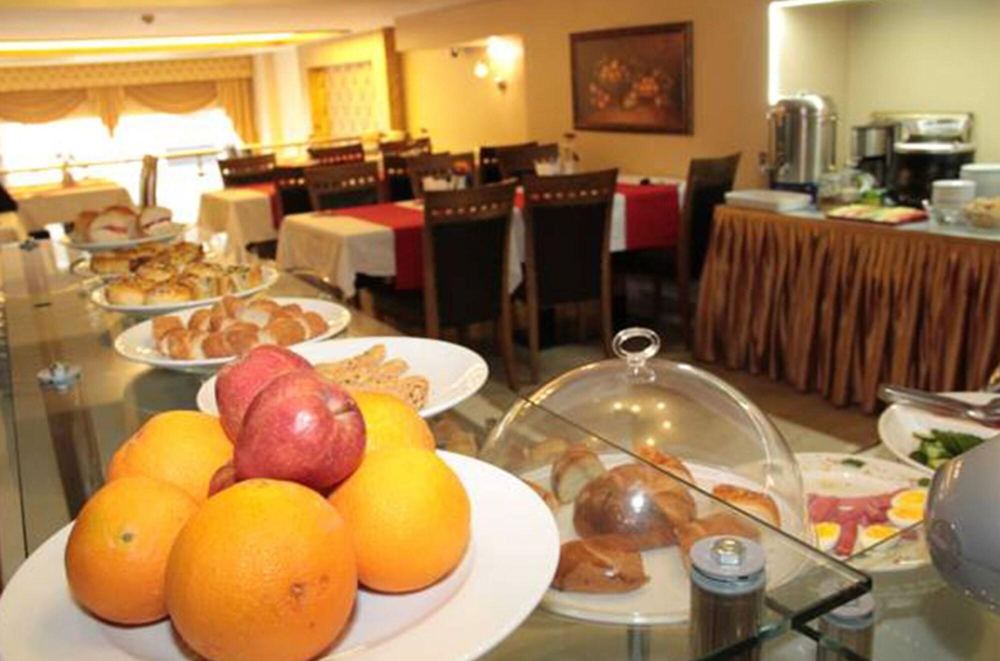 Bc Burhan Cacan & & Cafe 3* Provincia di Istanbul